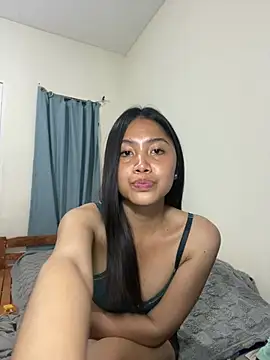 prettylacy69 online show from July 18, 2026, 5:10 pm