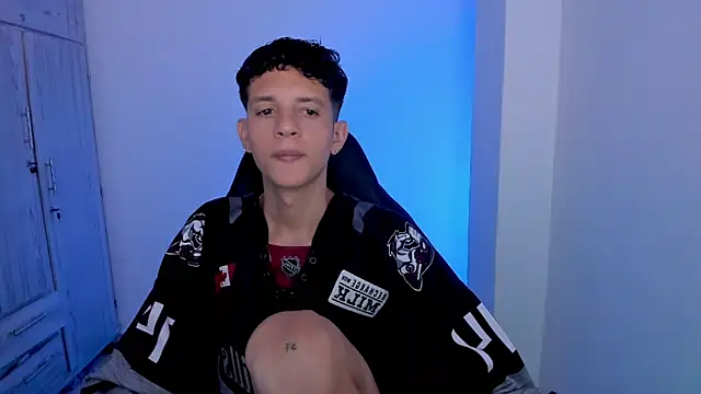 tylerrnova online show from July 2, 2026, 3:18 am