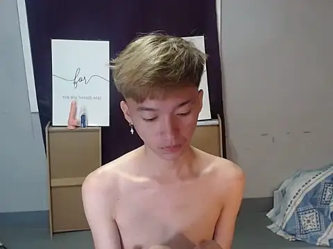 Fem phiLboy69 online show from August 4, 2026, 12:48 am
