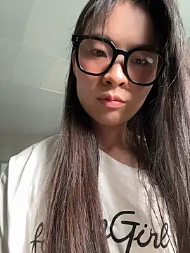 xiaojiao520 online show from July 27, 2026, 6:09 am