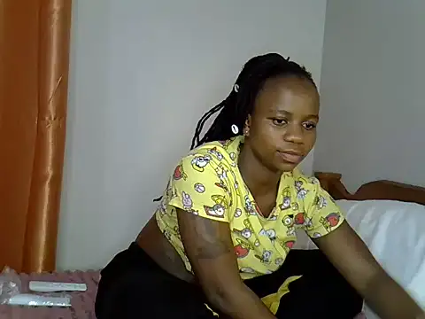 Curvydollyy online show from June 17, 2026, 7:13 pm