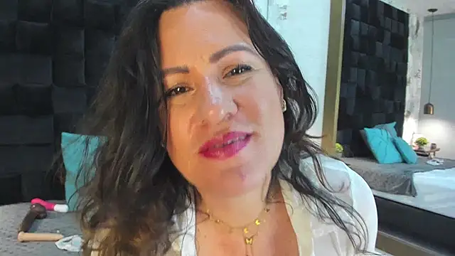 Snapshot of CharlotteG_ chatting on July 28, 2026, 6:20 pm CharlotteG online show from July 28, 2026, 6:20 pm