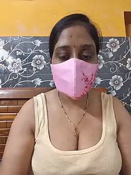 Snapshot of Garimaa_Cherry chatting on July 19, 2026, 7:32 pm Garimaa Cherry online show from July 19, 2026, 7:32 pm