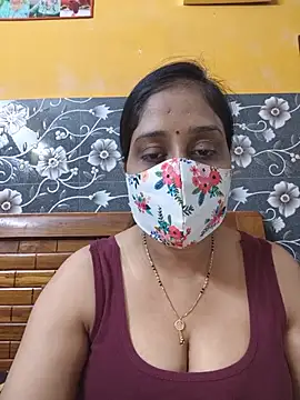 Snapshot of Garimaa_Cherry chatting on July 9, 2026, 7:24 pm Garimaa Cherry online show from July 9, 2026, 7:24 pm