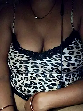 sexy-kanis21 online show from August 2, 2026, 7:22 pm