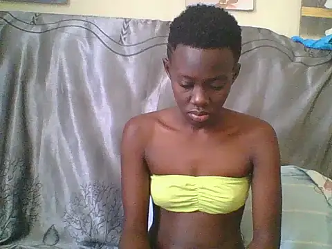 Snapshot of Tish_Leylah chatting on July 3, 2026, 10:55 am Tish Leylah online show from July 3, 2026, 10:55 am