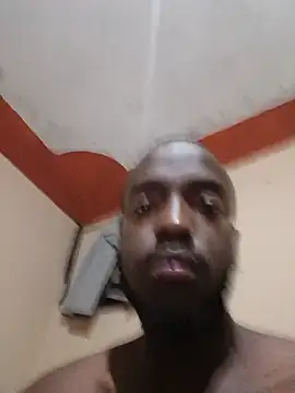Snapshot of Earnthis chatting on July 6, 2026, 6:21 pm Earnthis online show from July 6, 2026, 6:21 pm