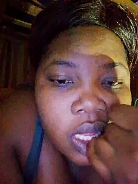 ellena8 online show from June 18, 2026, 10:37 pm