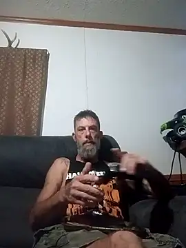 Snapshot of longerFellow chatting on July 7, 2026, 12:24 am longerFellow online show from July 7, 2026, 12:24 am