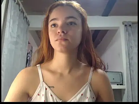 Snapshot of estrella-cutte chatting on July 4, 2026, 1:59 pm estrella-cutte online show from July 4, 2026, 1:59 pm