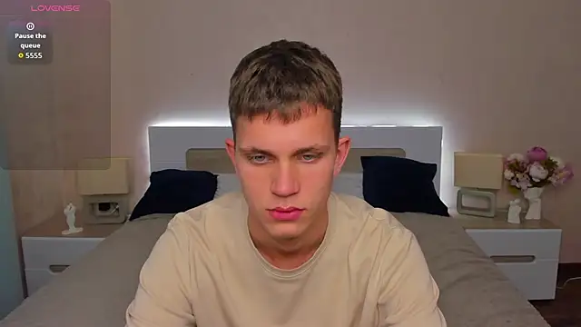 m0neyken online show from July 25, 2026, 2:52 am