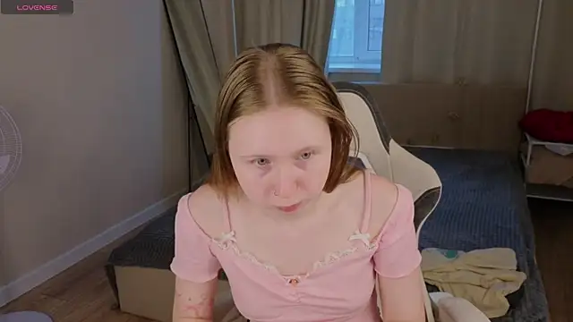 LiliTiny online show from July 10, 2026, 1:05 am