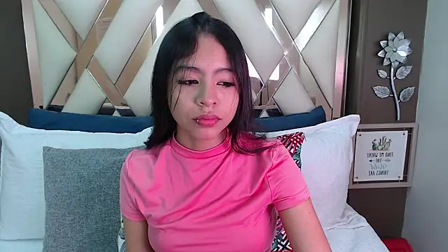 Snapshot of Amara_Connors chatting on July 18, 2026, 3:09 pm Amara Connors online show from July 18, 2026, 3:09 pm
