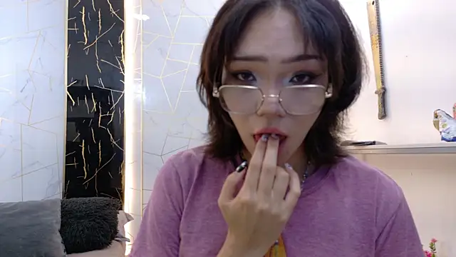 Snapshot of Nix_Siren chatting on July 28, 2026, 1:21 pm Nix Siren online show from July 28, 2026, 1:21 pm