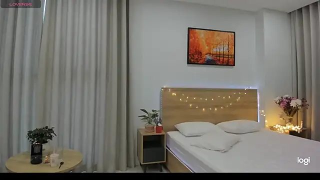 Snapshot of miko_kimura chatting on January 28, 2025, 2:11 am miko kimura online show from January 28, 2025, 2:11 am