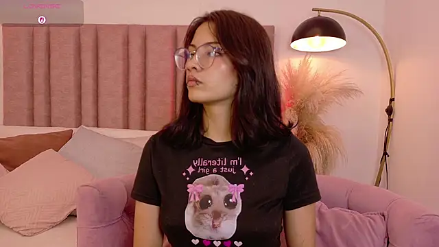Snapshot of Lily_beth_ chatting on June 25, 2026, 1:27 pm Lily beth online show from June 25, 2026, 1:27 pm