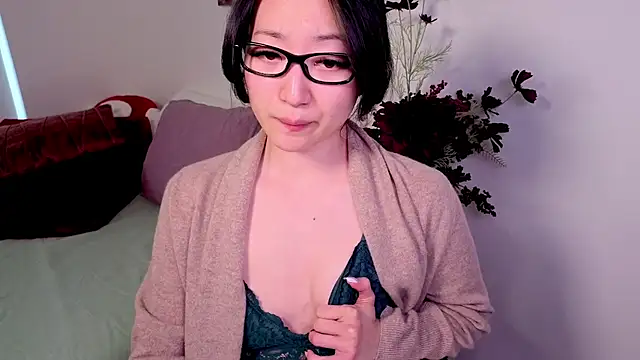 MySweetSofie online show from March 7, 2026, 10:04 pm