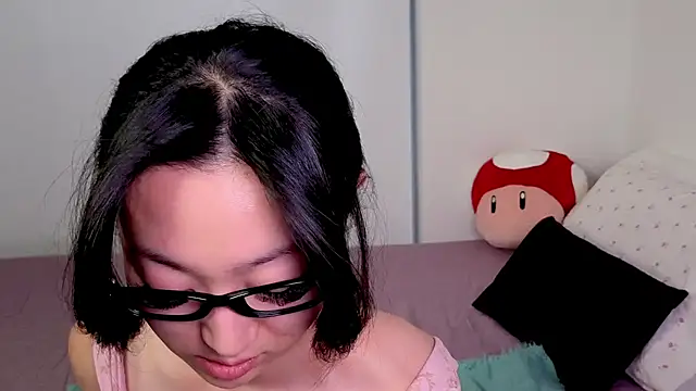 MySweetSofie online show from April 10, 2026, 2:07 am