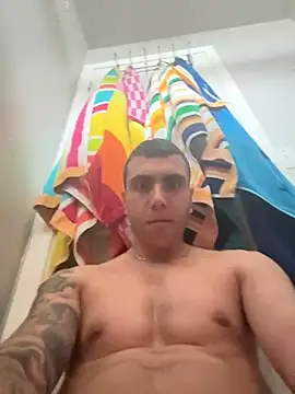 Snapshot of skinnyarab1995 chatting on June 23, 2026, 6:28 pm skinnyarab1995 online show from June 23, 2026, 6:28 pm