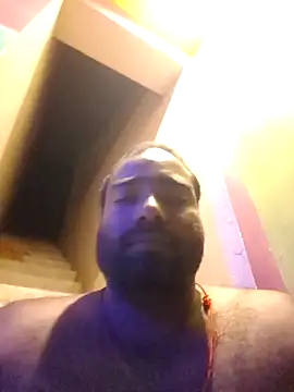 Snapshot of TinyBoy27 chatting on July 6, 2026, 5:48 pm TinyBoy27 online show from July 6, 2026, 5:48 pm