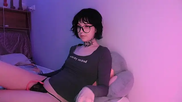Luna allure online show from August 7, 2026, 11:22 pm