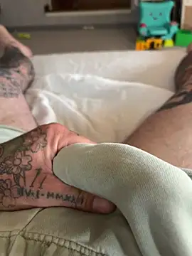 tatsnthick11 online show from June 29, 2026, 12:49 pm