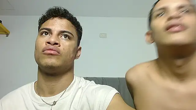 Jose And Daniel online show from July 26, 2026, 1:01 am