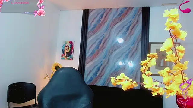 kiara gomez   online show from August 8, 2026, 3:35 am
