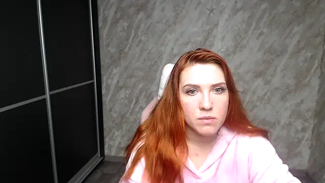 Reginasmilee online show from February 2, 2026, 1:10 pm