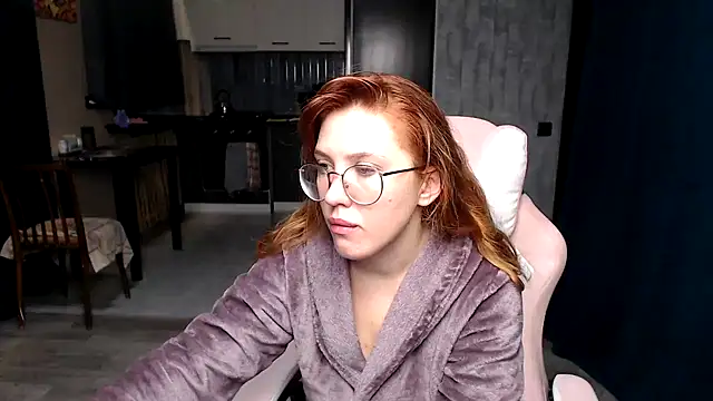 Reginasmilee online show from October 19, 2025, 1:41 am