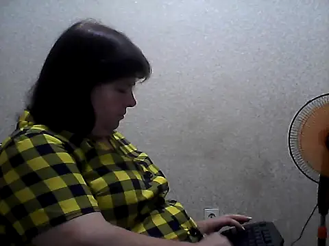 HannahAna39 online show from July 6, 2026, 12:12 pm