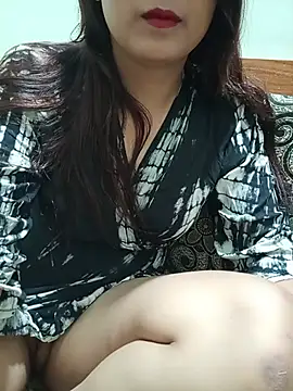Snapshot of Yourss_Sparkel chatting on August 4, 2026, 5:39 pm Yourss Sparkel online show from August 4, 2026, 5:39 pm