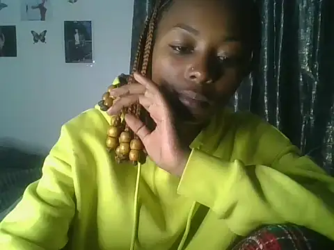 Prettyquueen online show from June 24, 2026, 7:01 pm