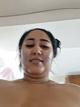 Valentina Tilly online show from August 8, 2026, 3:52 pm