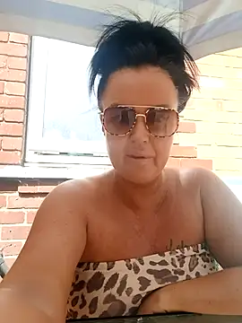 Snapshot of LexiLouBabe chatting on July 16, 2026, 11:07 am LexiLouBabe online show from July 16, 2026, 11:07 am