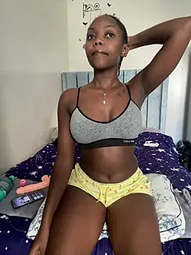 Snapshot of Youngangel4 chatting on July 6, 2026, 1:29 pm Youngangel4 online show from July 6, 2026, 1:29 pm