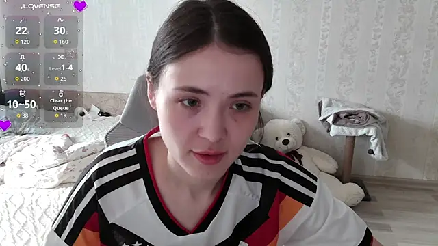 Lunni 03 online show from July 18, 2026, 2:03 pm