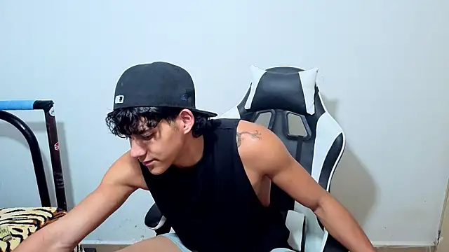 Noah  Dick online show from August 8, 2026, 6:53 am