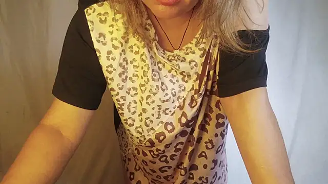 sexynipl online show from July 26, 2026, 12:34 pm