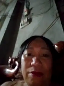 Snapshot of Moon_squirtt chatting on July 27, 2026, 2:13 pm Moon squirtt online show from July 27, 2026, 2:13 pm