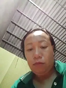 Snapshot of Moon_squirtt chatting on June 30, 2026, 1:27 am Moon squirtt online show from June 30, 2026, 1:27 am