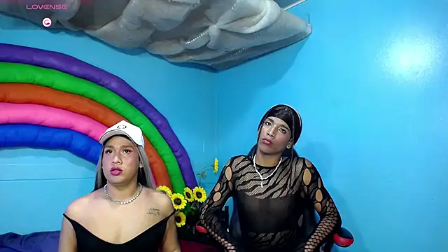 Sam and Ayla online show from June 25, 2026, 5:12 am