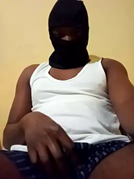 MrCum305 online show from August 3, 2026, 10:14 pm