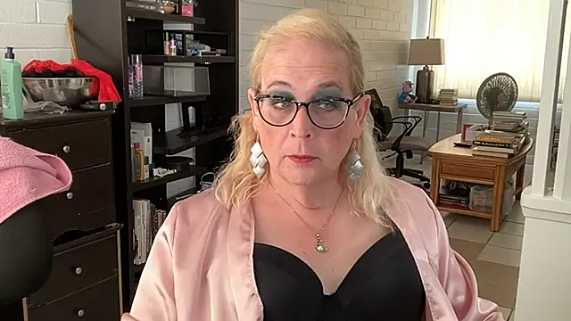 silverbanger3 online show from May 5, 2026, 6:33 pm