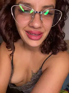 BiaaSexxy online show from July 17, 2026, 6:38 pm