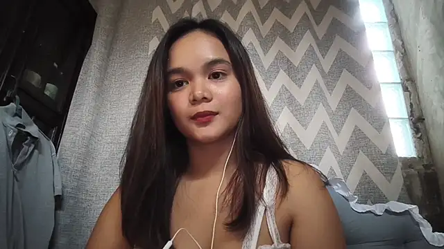 NakitaGrabski online show from July 3, 2026, 6:53 am