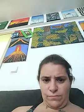 Snapshot of SolLua942871 chatting on July 5, 2026, 10:38 pm SolLua942871 online show from July 5, 2026, 10:38 pm