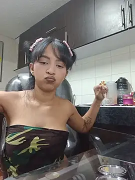 girl p  online show from July 2, 2026, 5:24 am