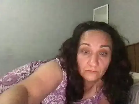 Snapshot of almarebelde chatting on July 1, 2026, 12:38 pm almarebelde online show from July 1, 2026, 12:38 pm