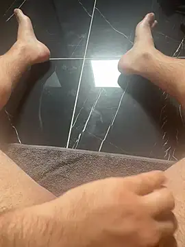 Oscrocoo online show from July 5, 2026, 4:03 pm